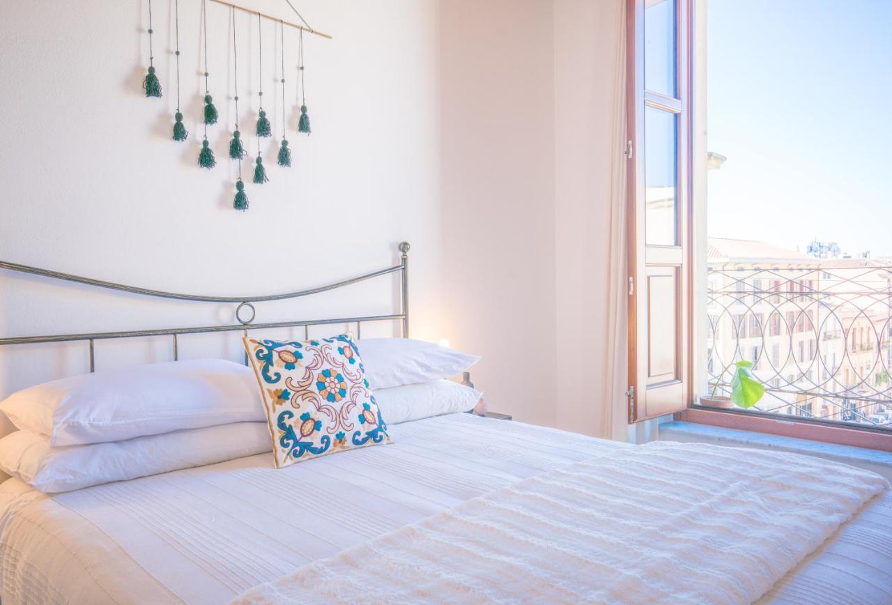 Yenne Rooms Wifi-Ac Cagliari Exterior photo